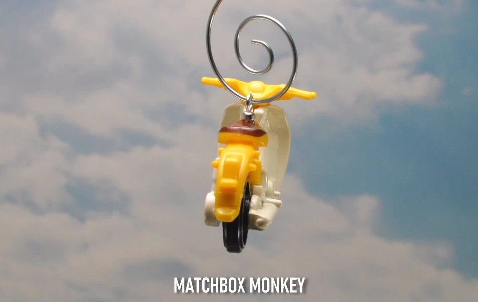 Honda Super Cub Moped Motorcycle Dirt Bike 50cc Custom Christmas Ornament 1:33 - Image 2 of 4