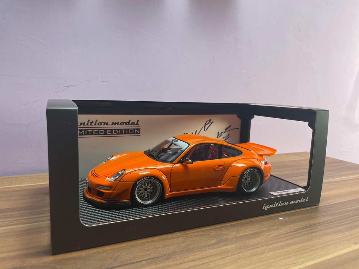 1/18 RWB 997 GT3 Orange With Mr. Nakai Hongkong Toy Car