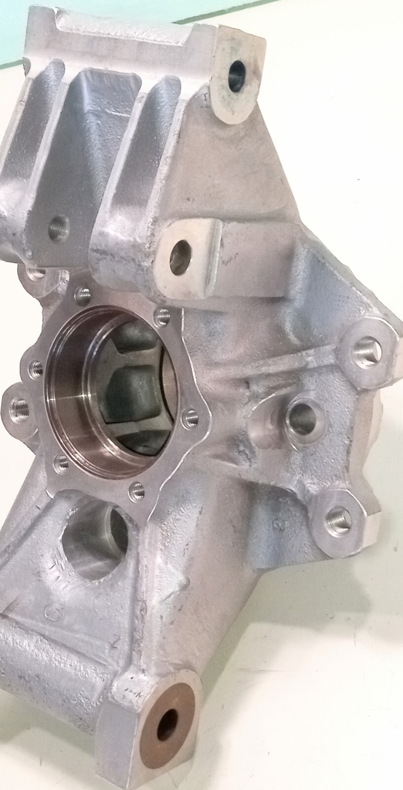 Ferrari Testarossa Rear Wheel Bearing Hub Holder Upright_134887_151240_NEW