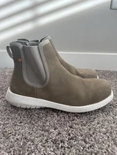 Bogs Cypress Chelsea Safety Toe Boot Womens Olive Waterproof Leather Boot Size 9