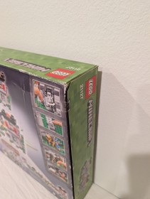 LEGO Minecraft: The Fortress (21127) - New Sealed! Damaged Box