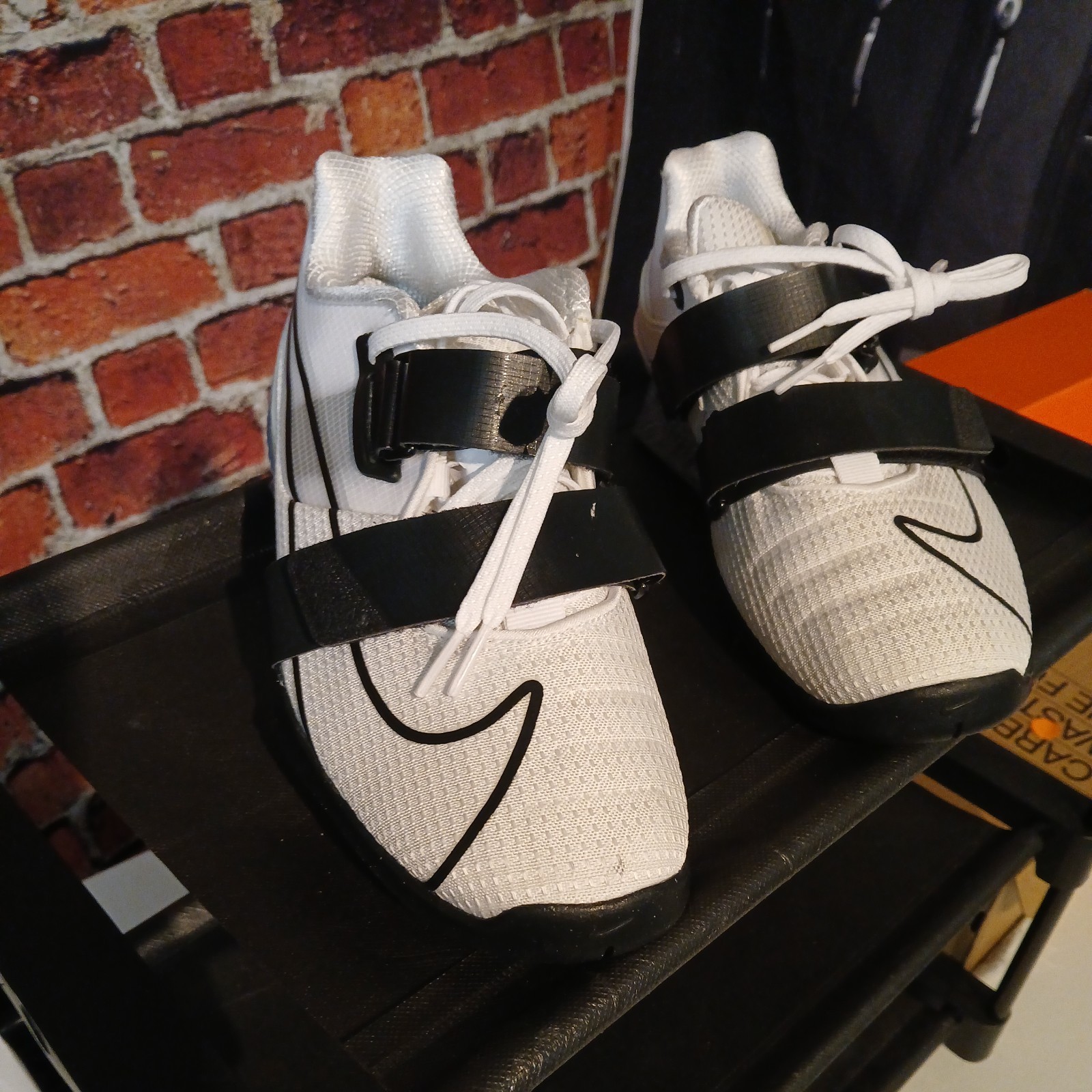 SAOLA Scarpe da sollevamento pesi Nike uomo taglia 8 Romaleos 4 bianco bianco nero CD3463 101 NUOVE