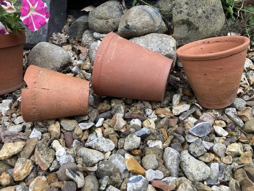 2 Vintage Töpfe handgeworfen Ton Bulwell Sankey & 1 einfache Terrakotta Gartentöpfe