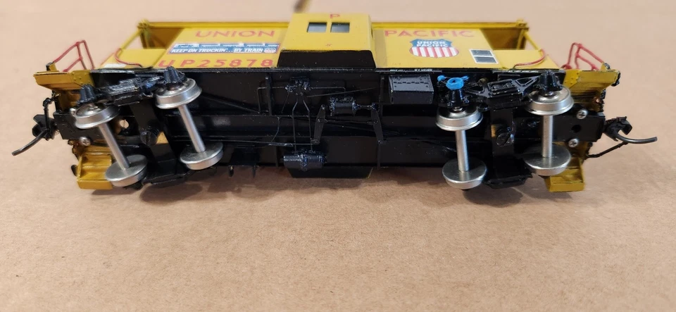 Overland Models Brass HO Caboose CA-11 Custom Painted Union Pacific #25878 - Image 3 of 4