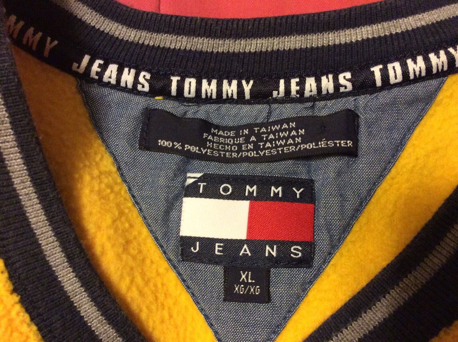 90’s VTG Tommy Hilfiger Jeans Men’s Fleece Sweats… - image 2