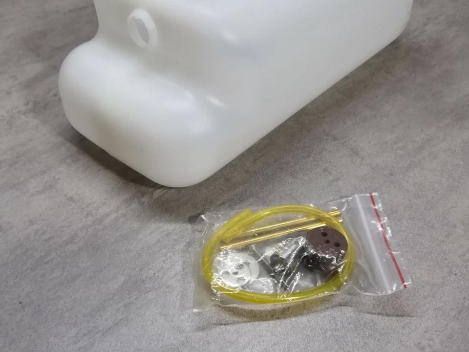 3L  3000ml Fuel Tank for Jet Bike Long Range UAV FPV Aircraft Warbird RC Jets - Image 4 of 4