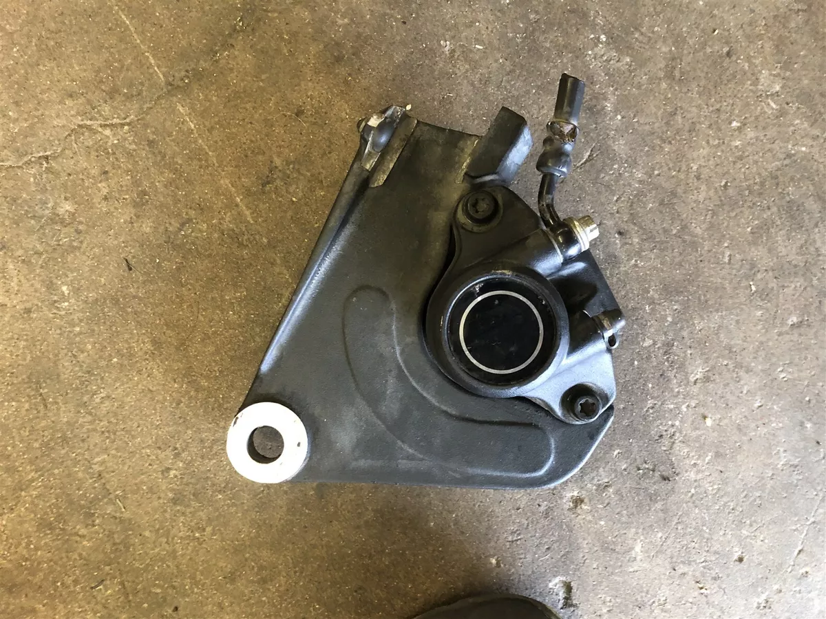 Harley Davidson Sportster XL 1200 C 883 92 93 94 03 OEM Rear Back Brake Cylinder