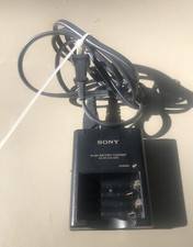AUTHENTIC/ORIGINAL SONY BC-CS2A Ni-Mh BATTERY CHARGER FOR AA AAA BATTERIES