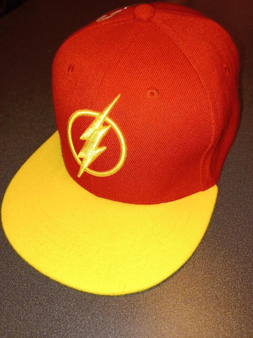 DC Comics The Flash Baseball Snapback Cap Red & Y… - image 1
