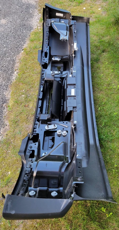 Nuevo conjunto de parachoques delantero despegue 2024 Ford F550 con soportes y ganchos de tracción Foto 2 de 2