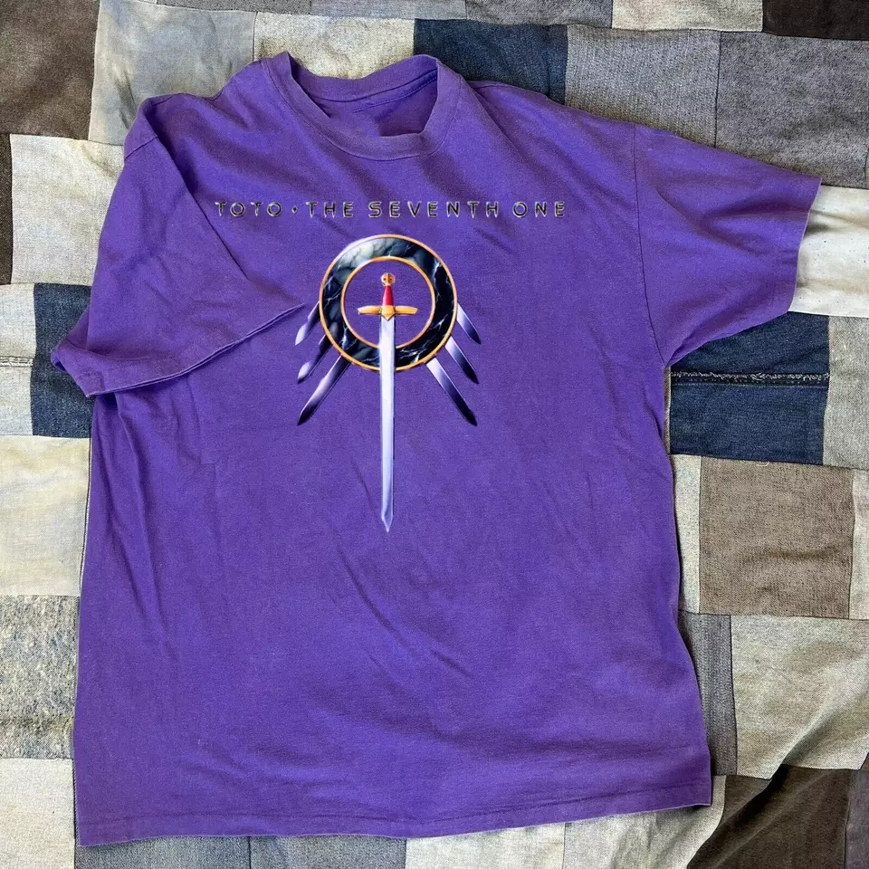 Hot Toto Band Straight For The Heart Album T-shirt Unisex ZZA130