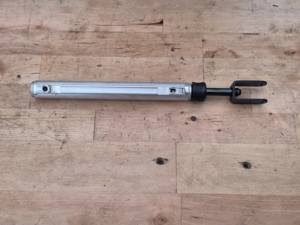 SAAB 9-3 93 2004-2012 CONVERTIBLE DESCAPOTABLE CILINDRO RAM PRINCIPAL DERECHO 12833495 - Imagen 4 de 4