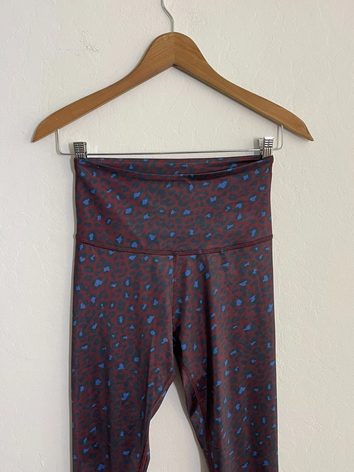beyond-yoga high rise cheetah lux stretch pilates leggings