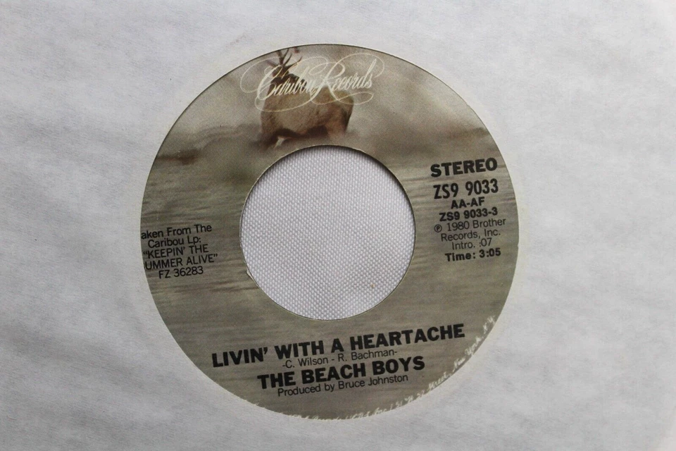 THE BEACH BOYS LIVIN WITH A HEARTACHE 45 7" VINYL RECORD VG+ BRIAN WILSON Foto 2 de 4