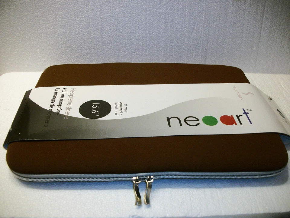 Funda de neopreno SUMDEX Neoart para mensajero MARRÓN con cremallera para portátil de 15,6" Foto 2 de 4
