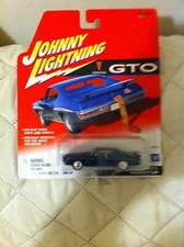 JOHNNY LIGHTNING 2001 1971 GTO HARDTOP DK GREEN NIP