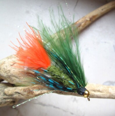 Gilchrist Fliegen. 3 x  DAWSON'S OLIVE HOT TAIL STREAMER. Auswahl von Größen