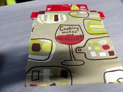 E7772A- BLUE Q Aprons NoveltY Cooking Makes Me So Thirsty - Cotton Twill 28 x31 