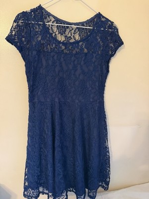 TMG New York Women's Navy Lace Cap Sleeves Dress Size L Stretch Soft W30 L32