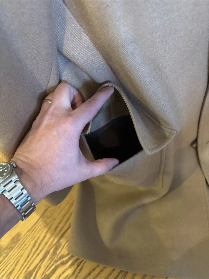 Brooks Brothers Polo Coat/Top Coat 100% Camel Hair 40R Excellent Condition Men’s - Image 4 of 4