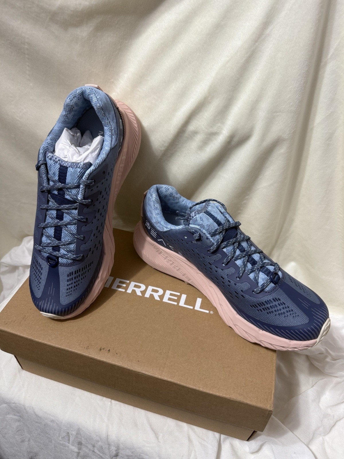 NUEVO EN CAJA Zapatilla deportiva para mujer Merrell Agility Peak 5 rosa índigo sal talla 8 $150