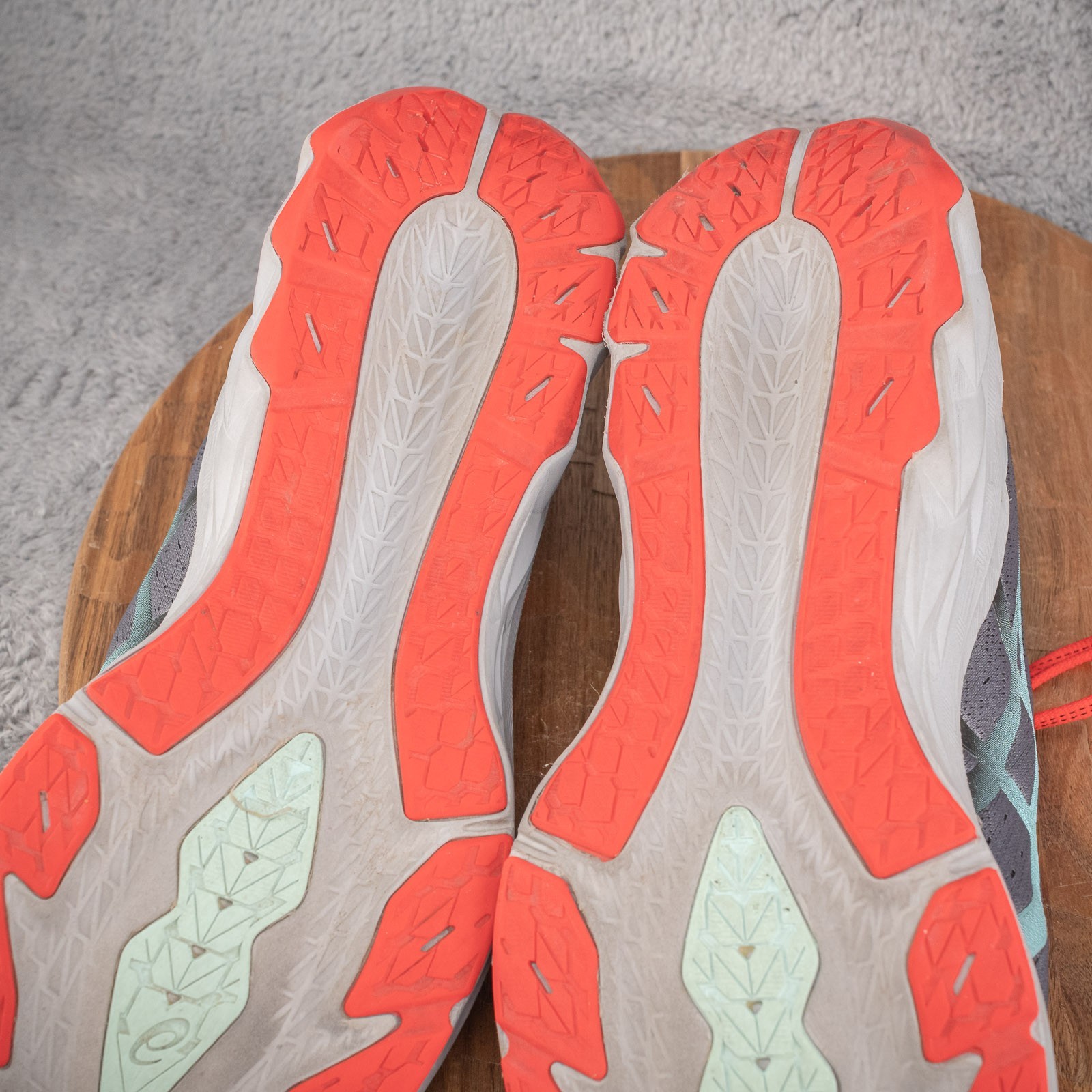 ASICS Z10920* Grey Novablast 2 Woman's Running Shoe Sneaker Size 14 M thumbnail 10