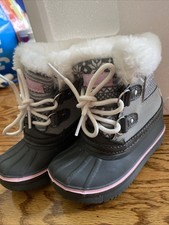 London Fog Lil Tottenham Girls Fall Winter Snow Boots SIZE 6 toddlers- NWT