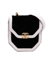 Preloved chanel Elegant Shoulder Bag with Chain Strap for Daily Use Women Black