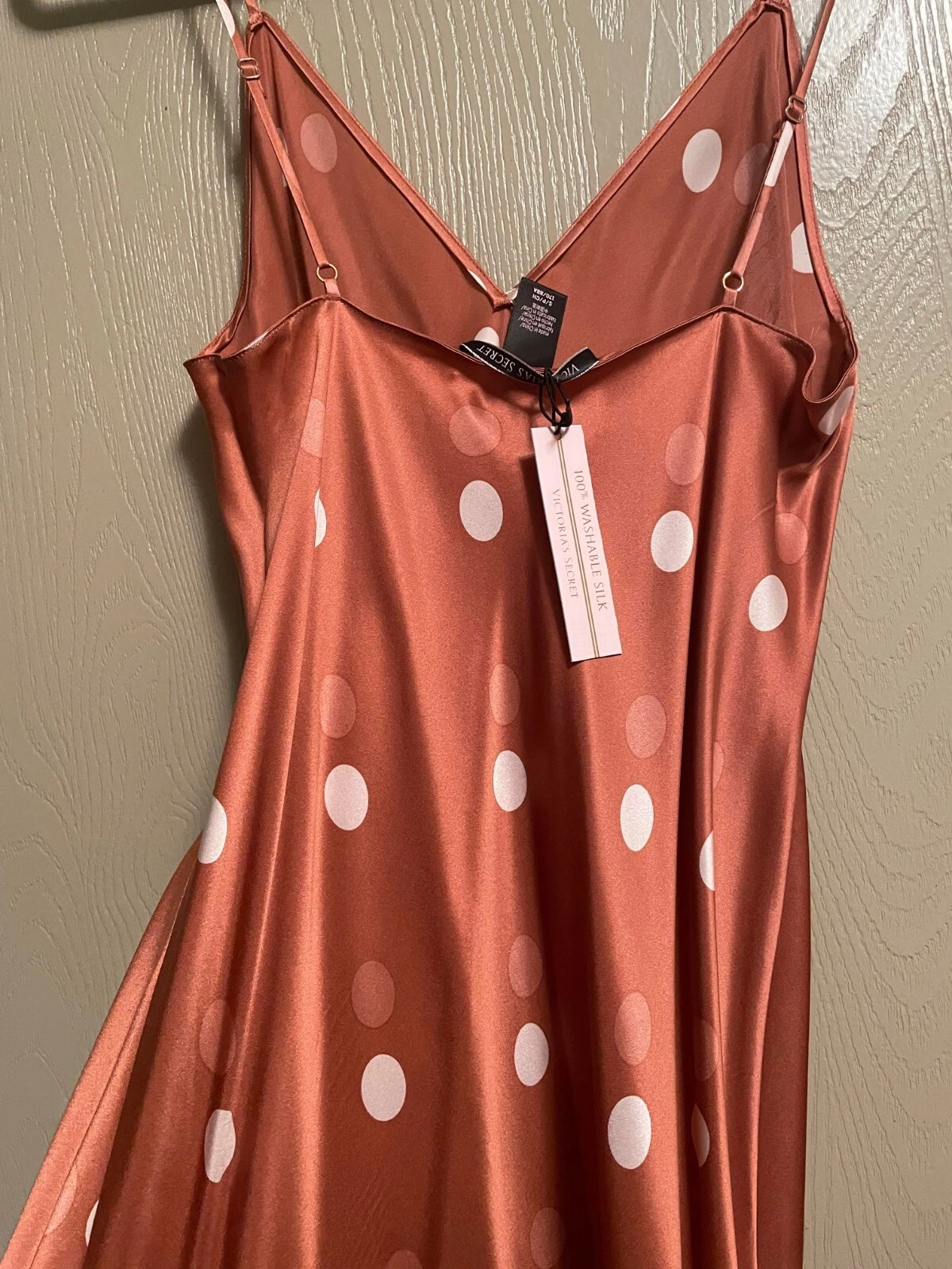 UNDERCOVER Abito slip in seta lavabile Victorias Secret S nuovo con etichette lingerie a pois Y2K Midi lungo