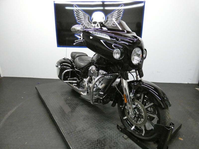 2017 Indian Motorcycle Chieftain Limited Thunder Black Dream Machines of Austin 2017 Indian Motorcycle Chieftain Limited Thunder Black