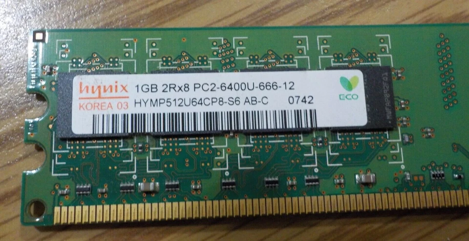 Hynix HYMP512U64CP8-S6 1GB RAM 2Rx8 PC2-6400U 666MHz (x2) - Image 3 of 4