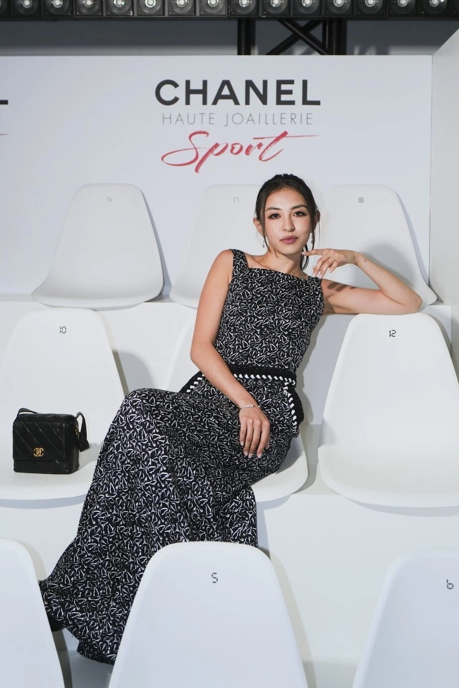 Felpa con cappuccio CHANEL 2024 Haute Joaillerie sport VIP logo ricamato