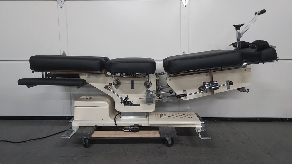 Zenith Model 95 Elevation Flexion Distraction Table Retails