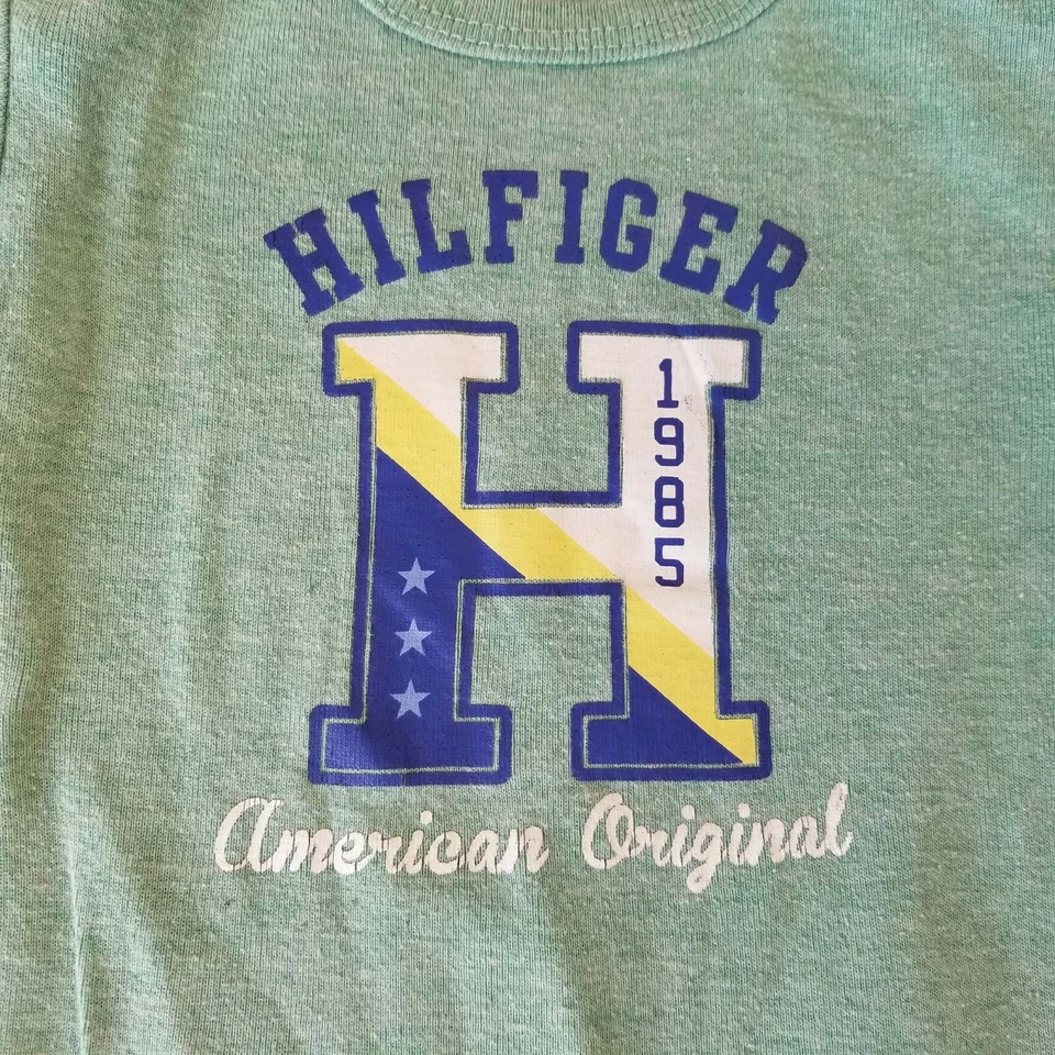 Tommy Hilfiger Camiseta Bebé Una Pieza Talla 12M Usada en Excelente Condición Foto 2 de 3