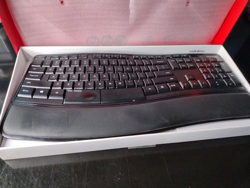 Sculpt Comfort Keyboard - 第 1/3 張圖片