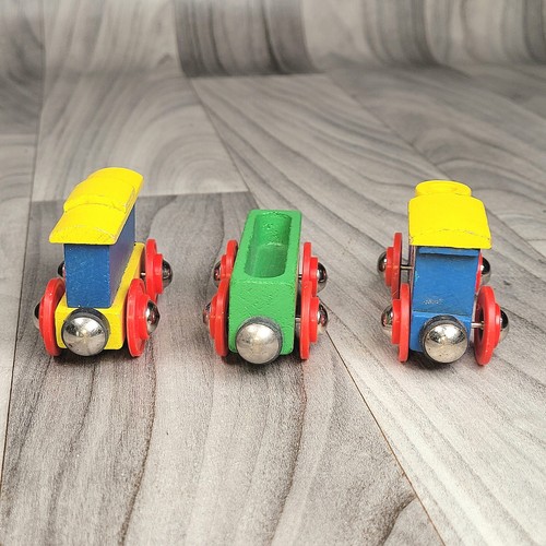 Vtg Daffy Duck Toy Wooden Train Magnetic ACME Express Tootsietoy (3 pc.) - Picture 5 of 13