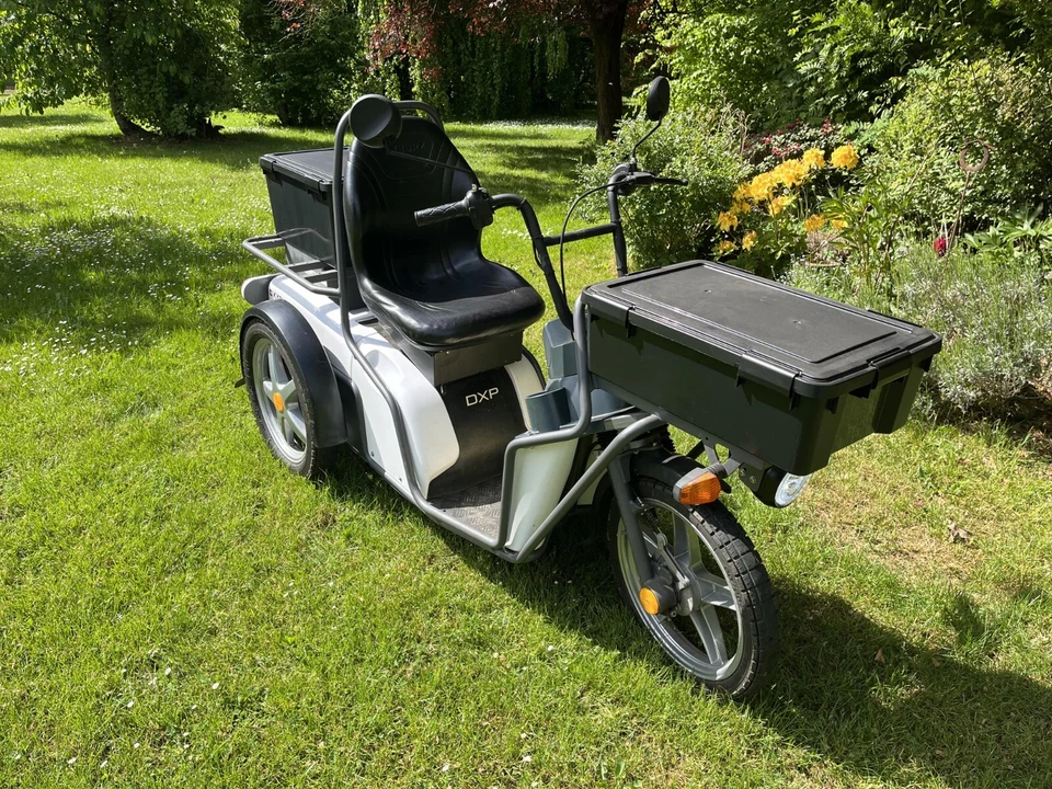 Kyburz DXP Elektrofahrzeug Dreirad Seniorenmobil 45km/h drauf setzten los fahren - Bild 2 von 4