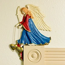 House of Lloyd 1998 Angel Door Sitter–“Seek Peace” Gold Hearts–Christmas Decor
