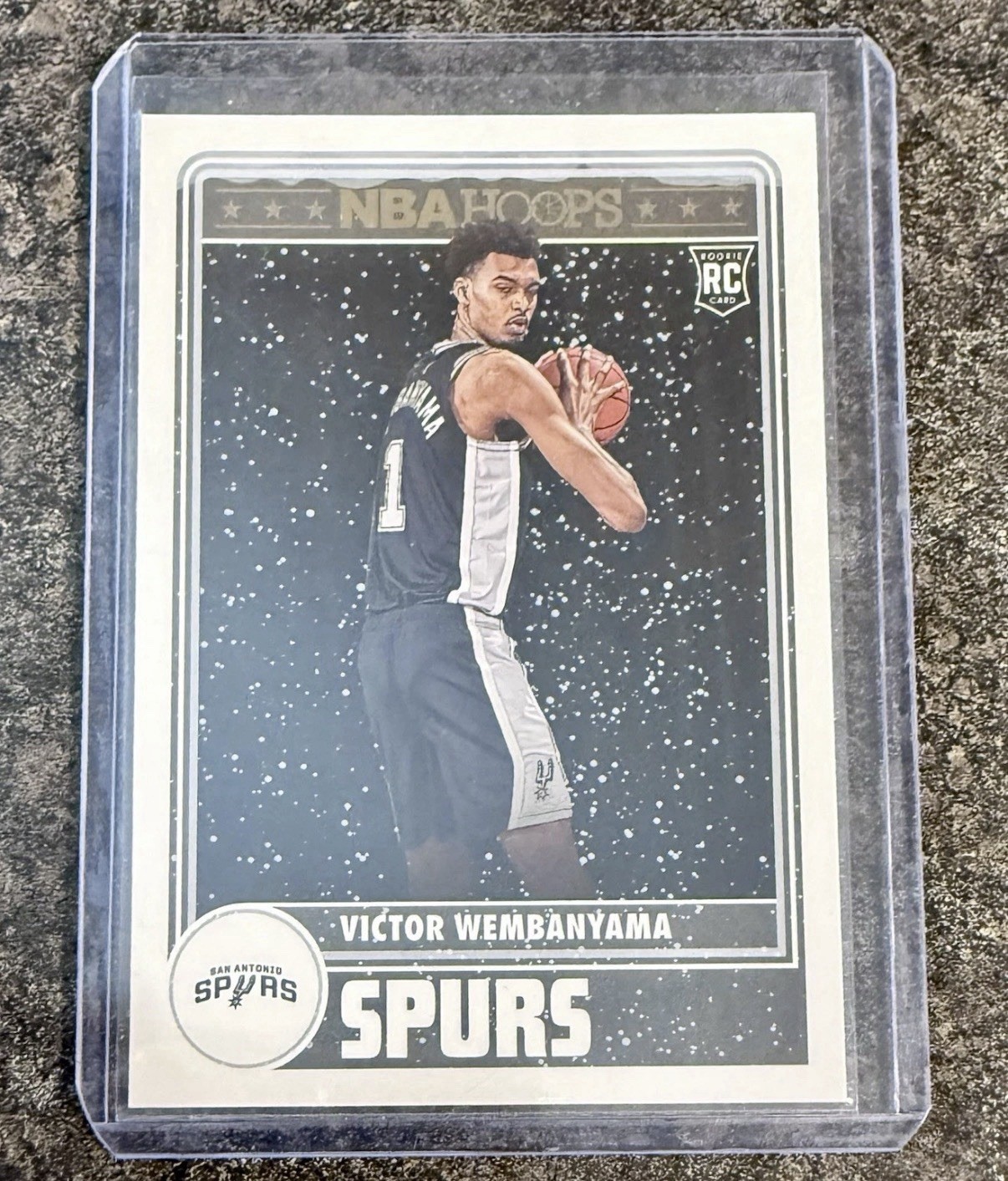 2023-24 NBA Hoops VICTOR WEMBANYAMA Winter Rookie Card RC #298 San Antonio Spurs