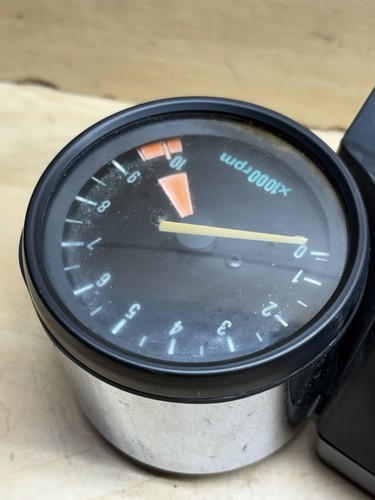 1983 Honda Shadow VT500C Gauges Speedo Meter Tach OEM Instrument Cluster Pod - Picture 4 of 18