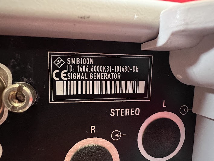 受信機 ISM BAND MONITOR RBM2400 ISM BAND MONITOR RBM2400 受信機