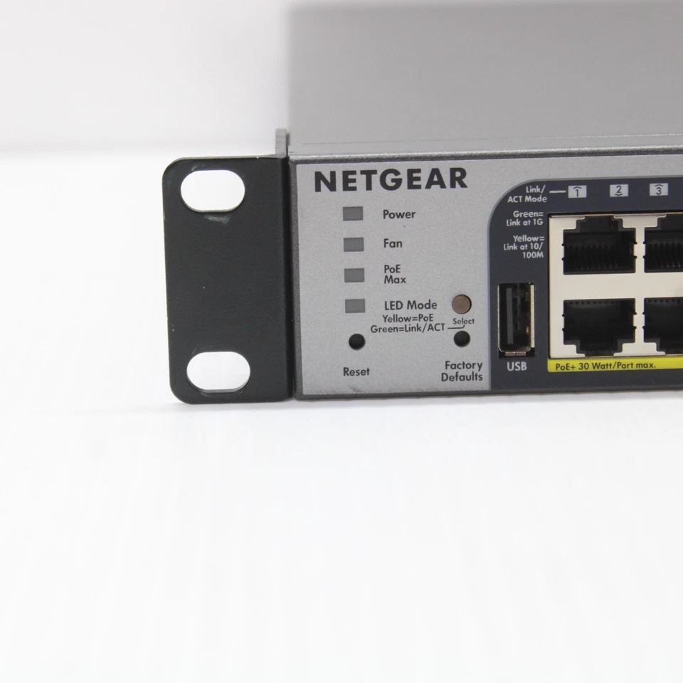 Netgear ProSafe GS752TP Smart Switch 48 Port 1Gbps Gigabit PoE and 4 Gb SFP - Image 4 of 4