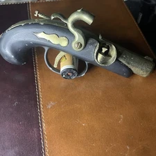 Vintage Table Lighter Musket Style