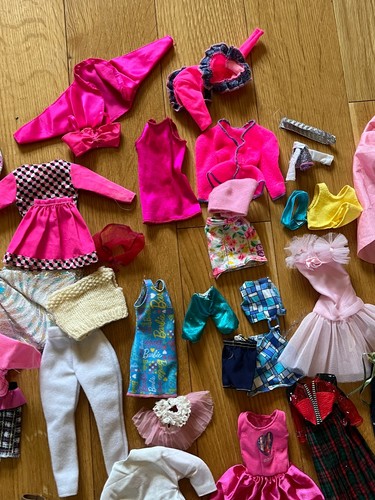 Lot of Vintage to Now Barbie & Smaller Dolls Neon Clothes Dresses Accessories - - Picture 24 of 24