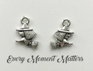 20x Tibetan Silver Pendant Charms Halloween Witch on Broomstick DIY Jewelry 20x Tibetan Silver Pendant Charms Halloween Witch on Broomstick DIY Jewelry
