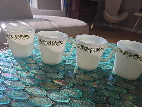 Set (4) Pyrex Spring Blossom Green Crazy Daisy Coffee Cup Mugs D-Handle