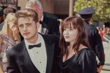 Shannen Doherty with her "Beverly Hills 90210" co star actor J- 1991 Old Photo