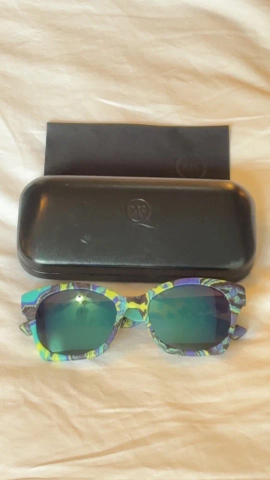 Gafas de sol Alexander Mcqueen para mujer - montura multicolor, lentes azules Foto 4 de 4