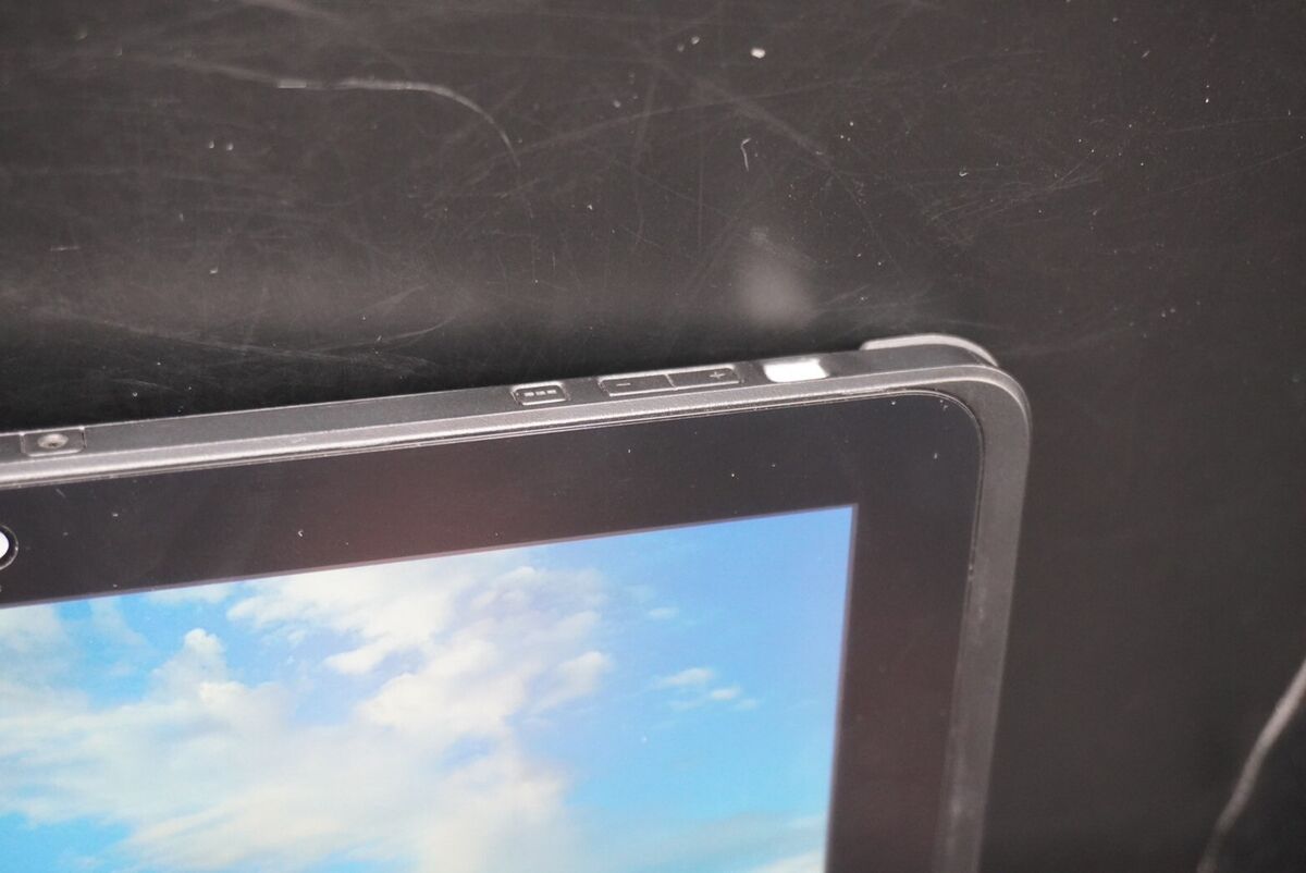 Fujitsu ARROWS Q508/SE Waterproof Tablet PC SSD128GB 10.1 in Fujitsu ARROWS Q508/SE Waterproof Tablet PC SSD128GB 10.1 in