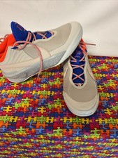 Size 7Y Nike Team Hustle D 10 SE Basketball Shoes